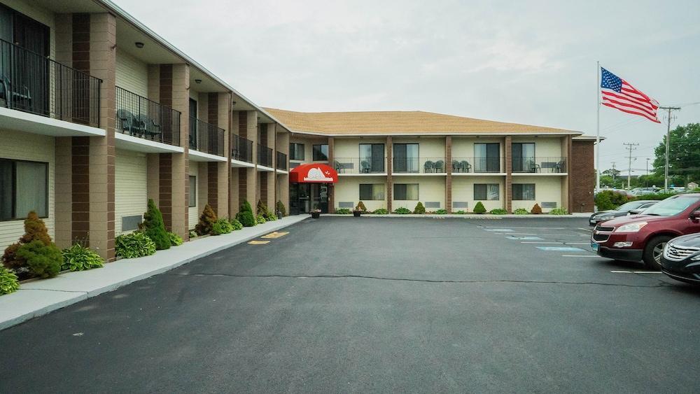 Red Roof Inn & Suites Newport - Middletown, Ri Luaran gambar